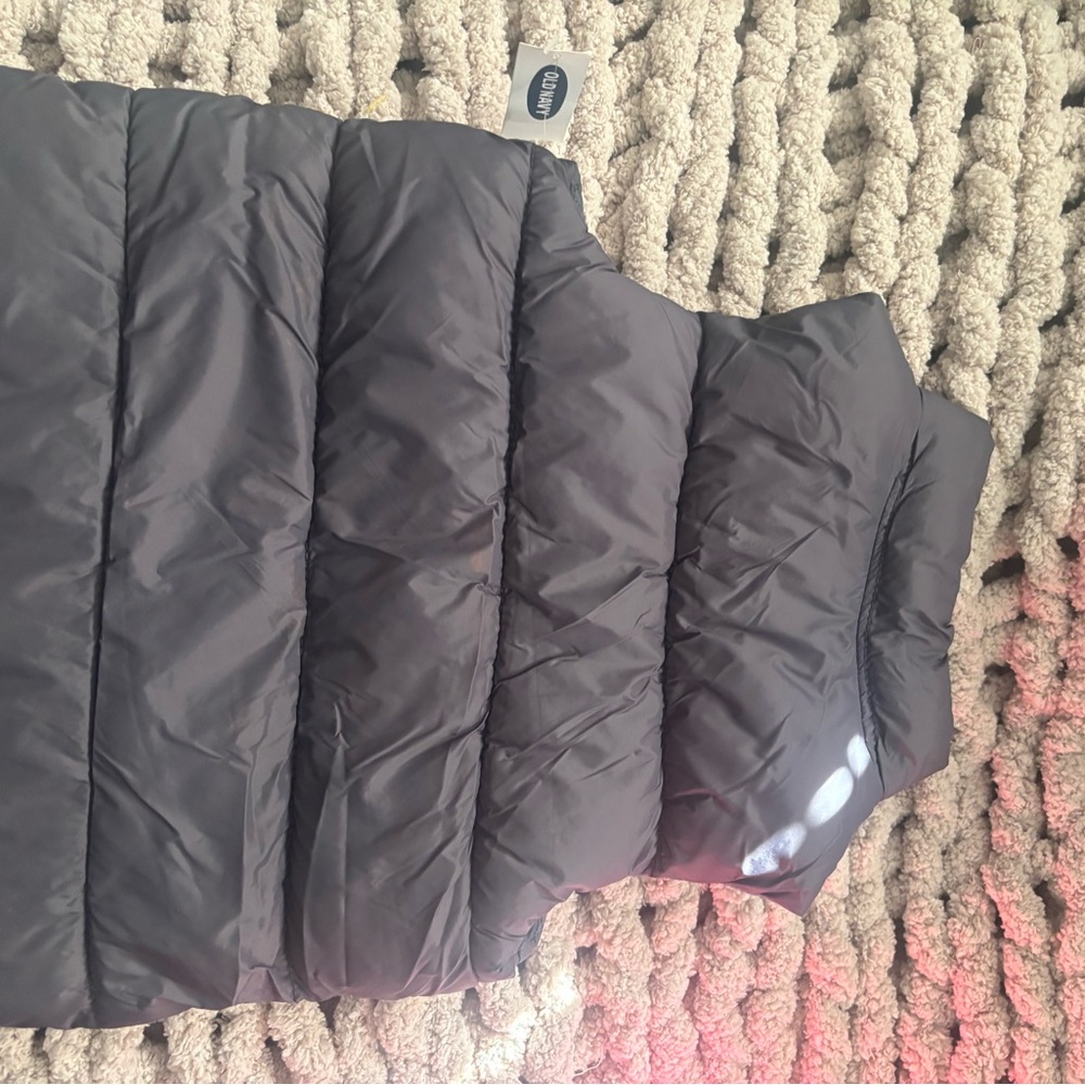 Old Navy Kids Puffer Jacket in Dark Gray